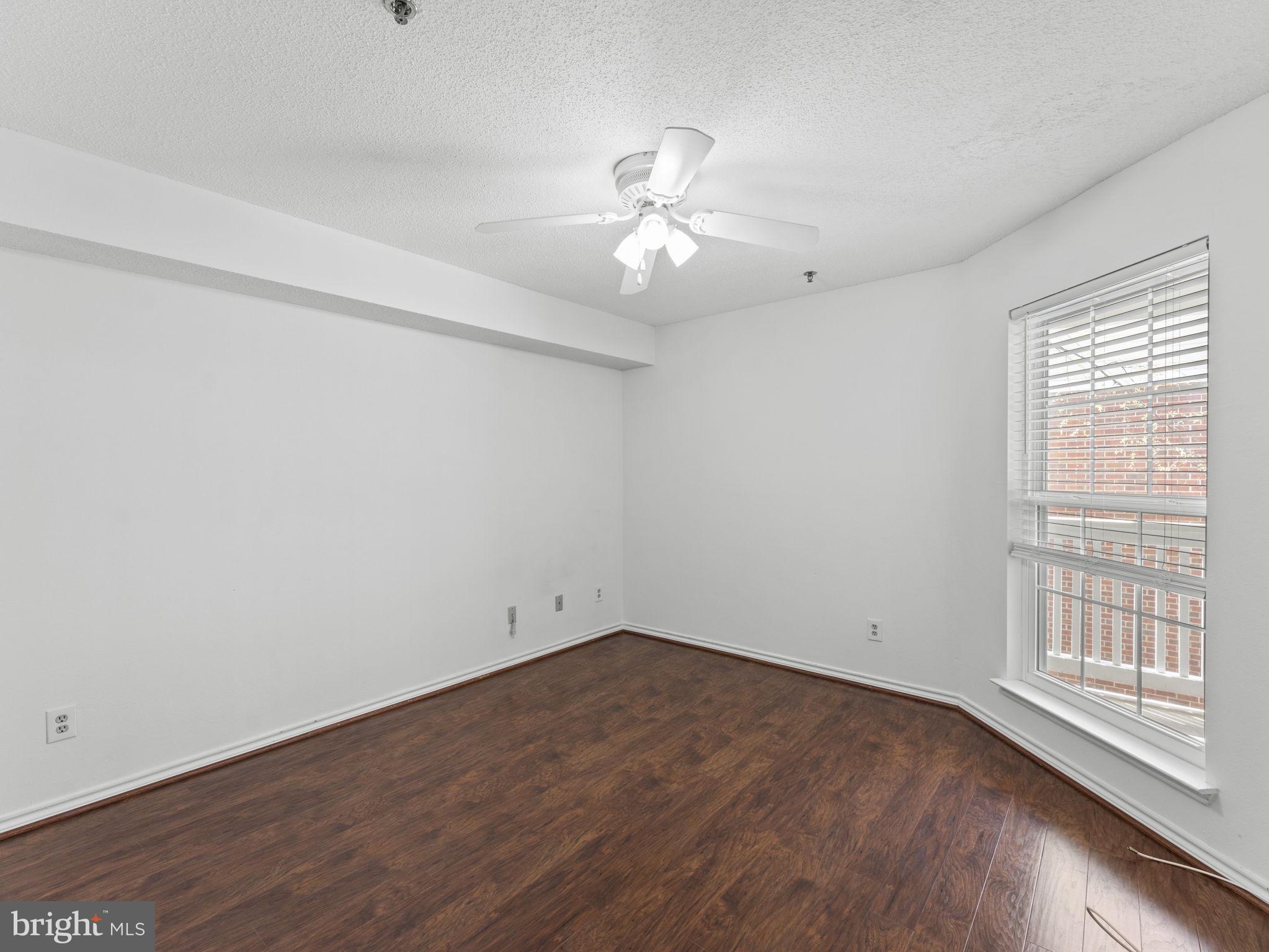 1504 LINCOLN WAY 320