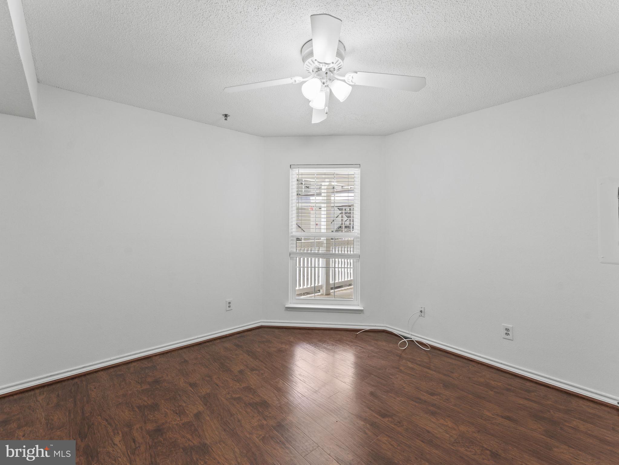 1504 LINCOLN WAY 320