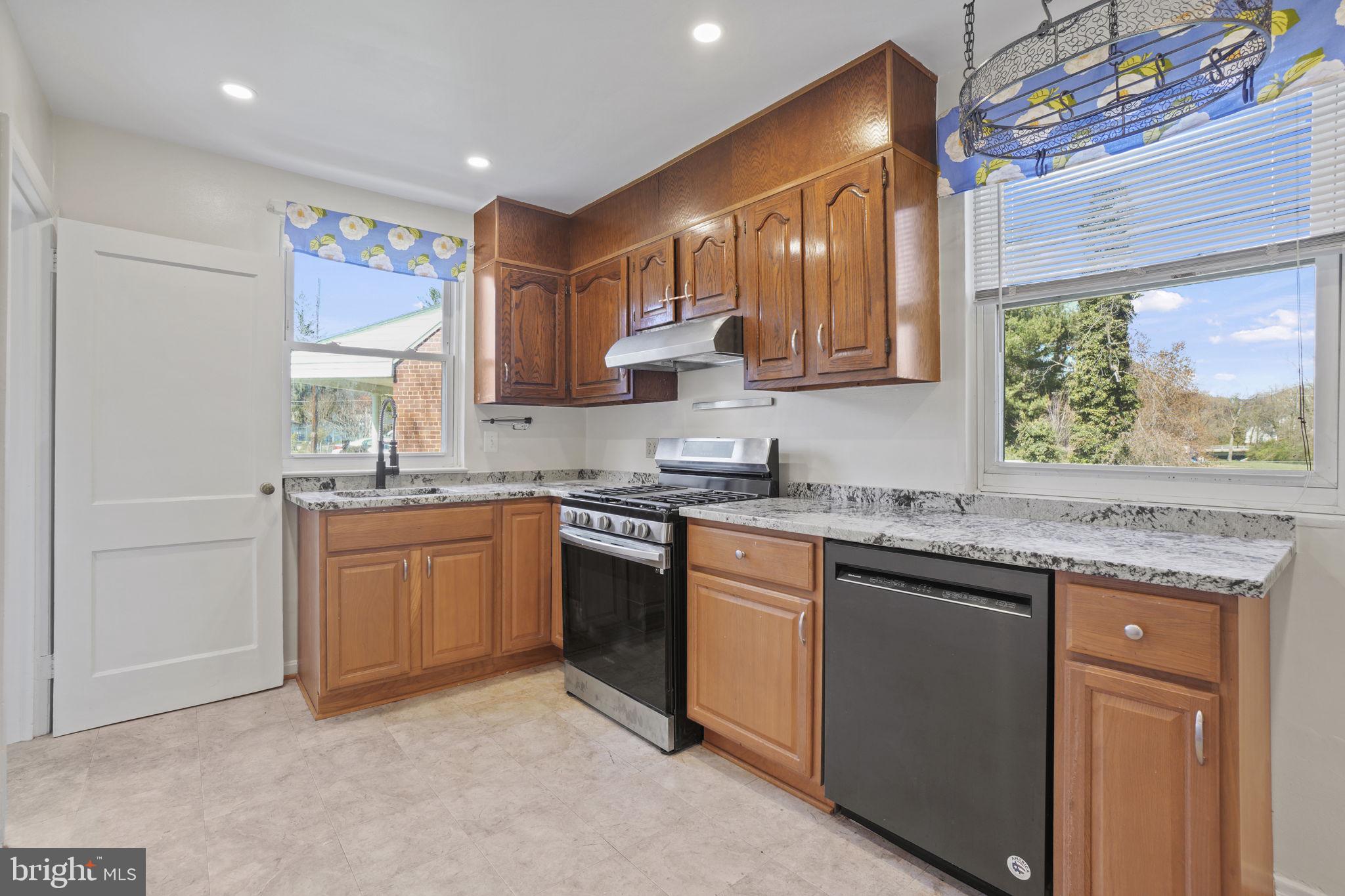 2941 SUMMERFIELD