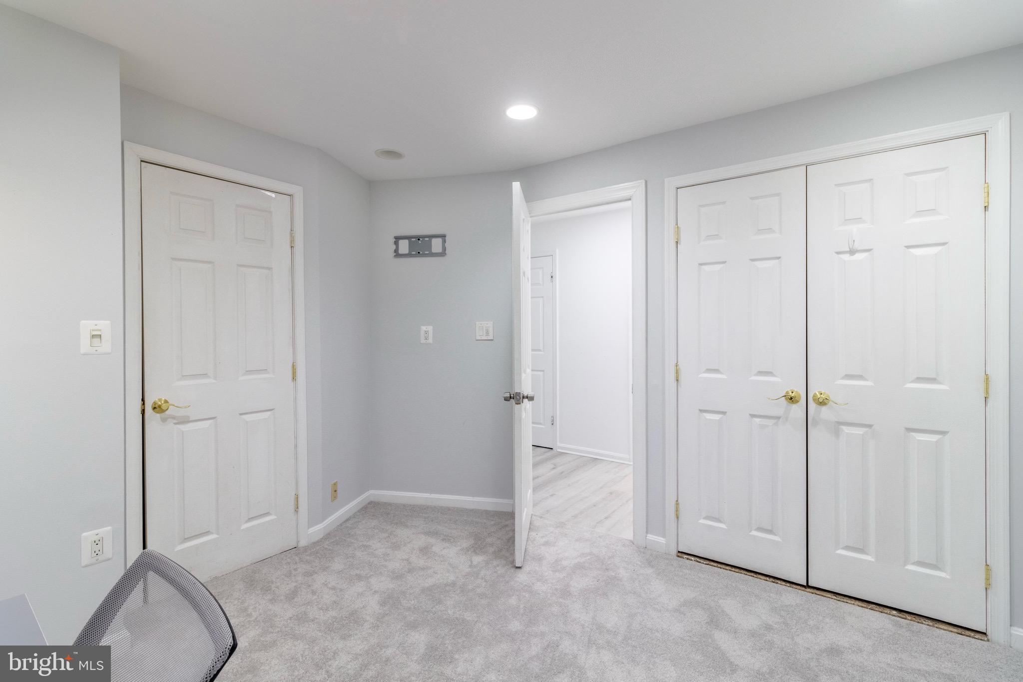 9058 ROSEWALL COURT