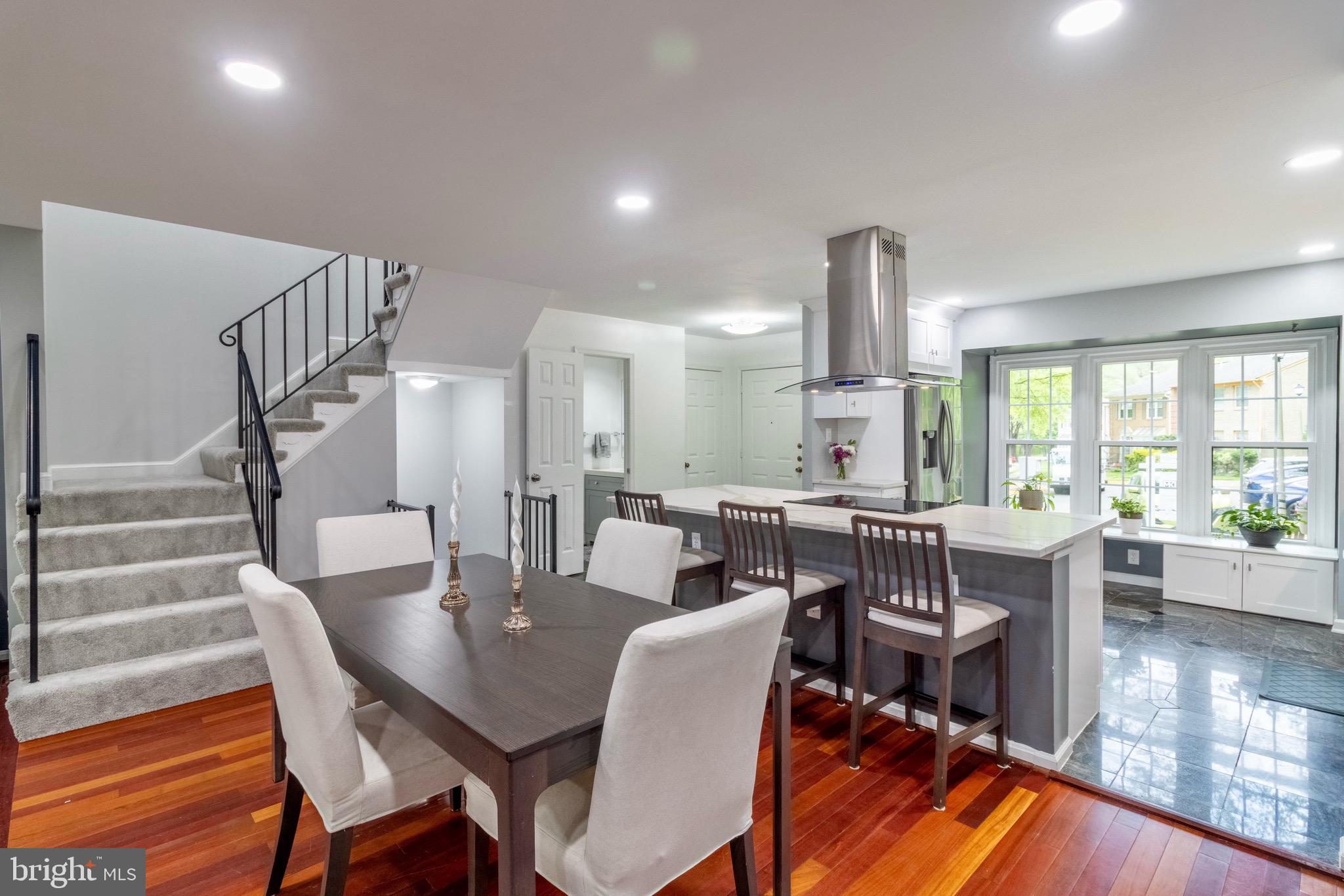 9058 ROSEWALL COURT