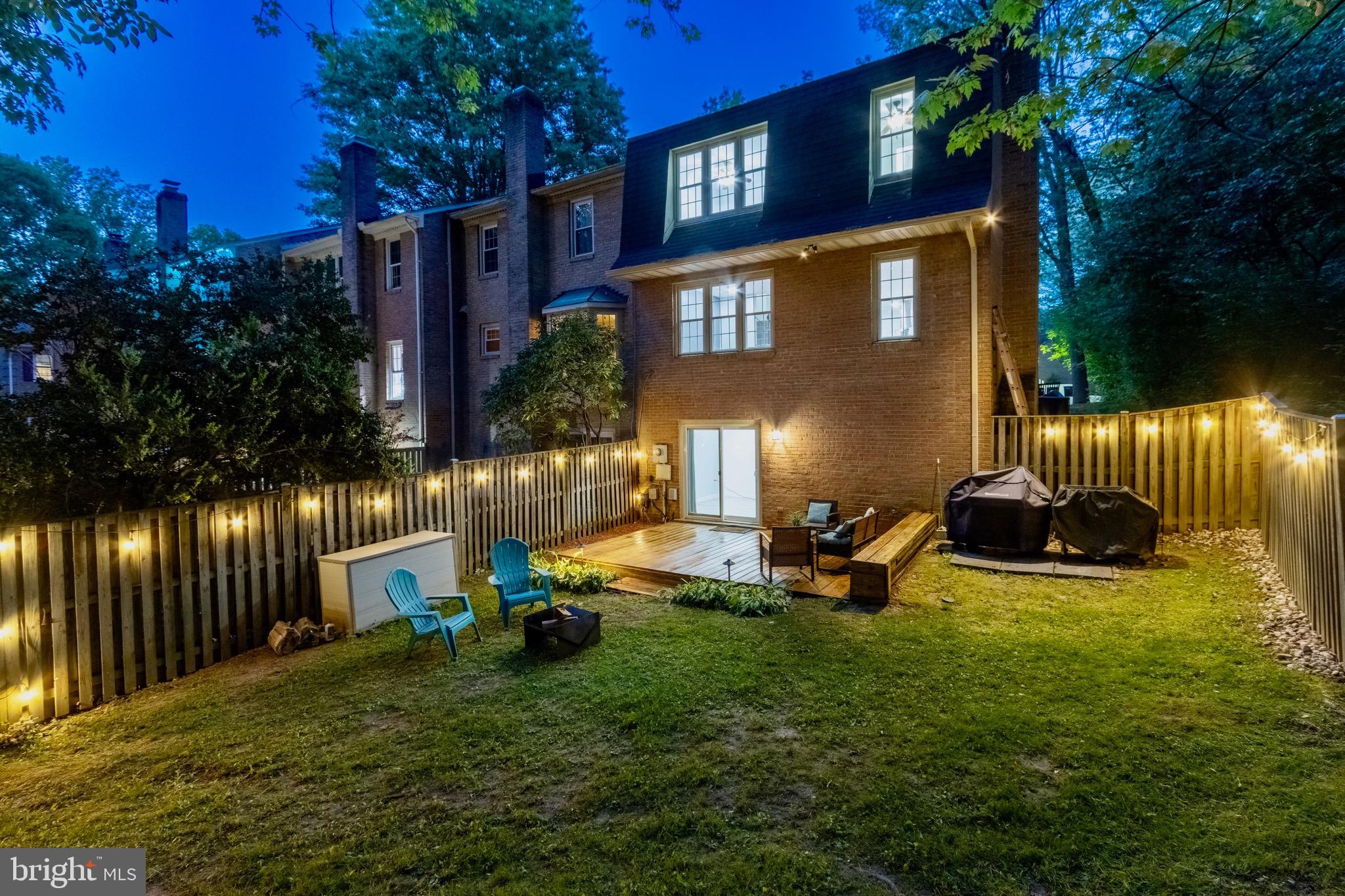 9058 ROSEWALL COURT