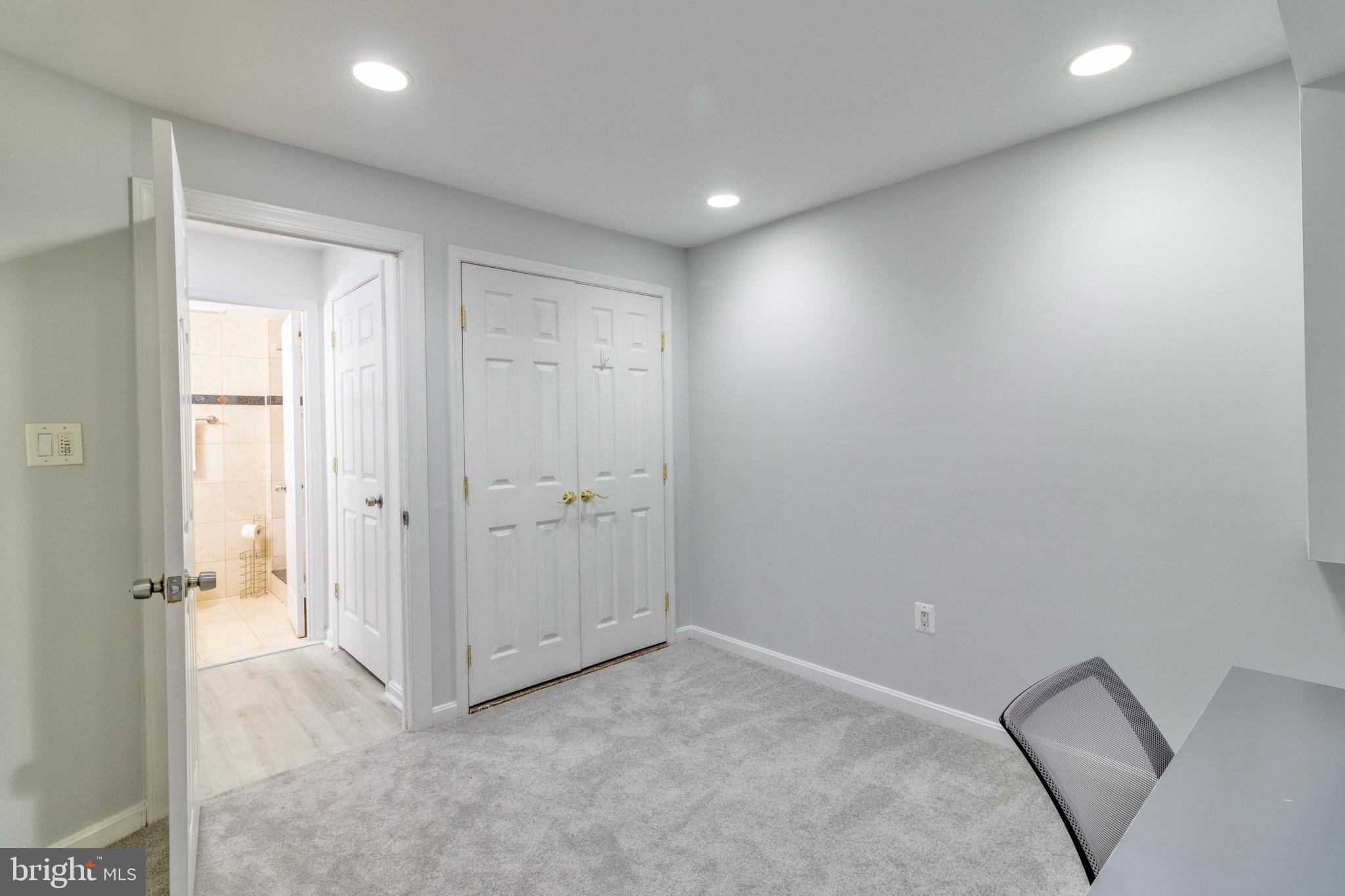9058 ROSEWALL COURT