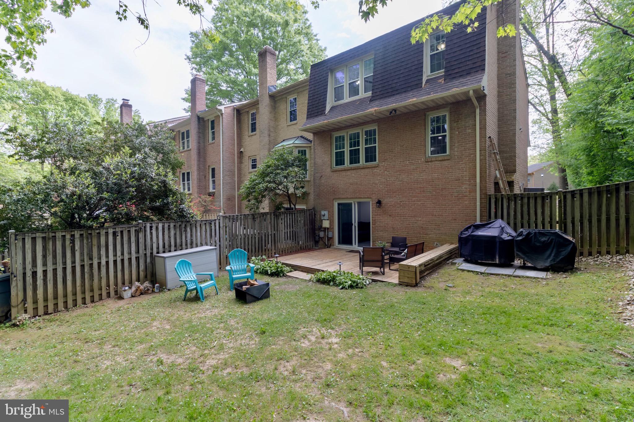 9058 ROSEWALL COURT