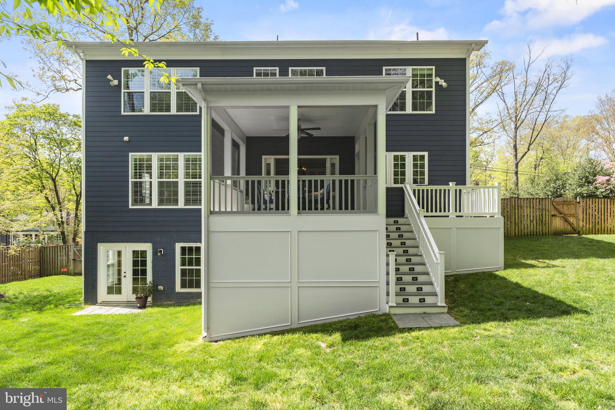 8620 JANET LANE