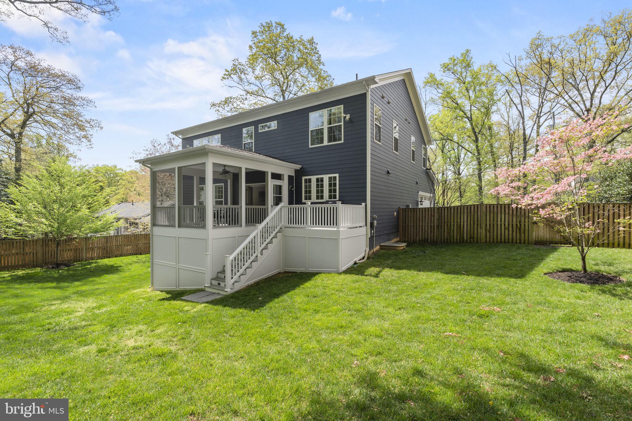 8620 JANET LANE