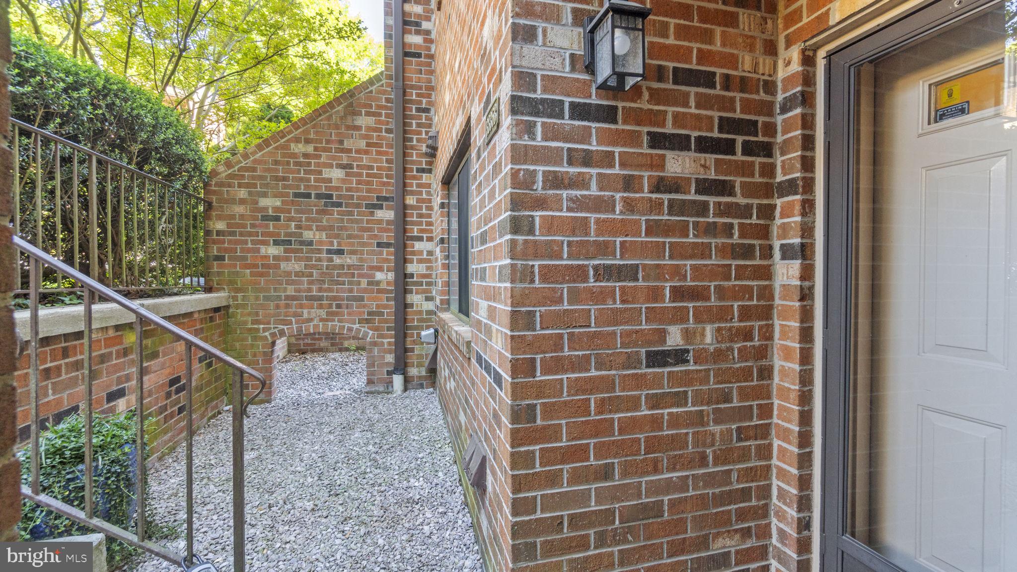 3836 STEPPES COURT B 3836B