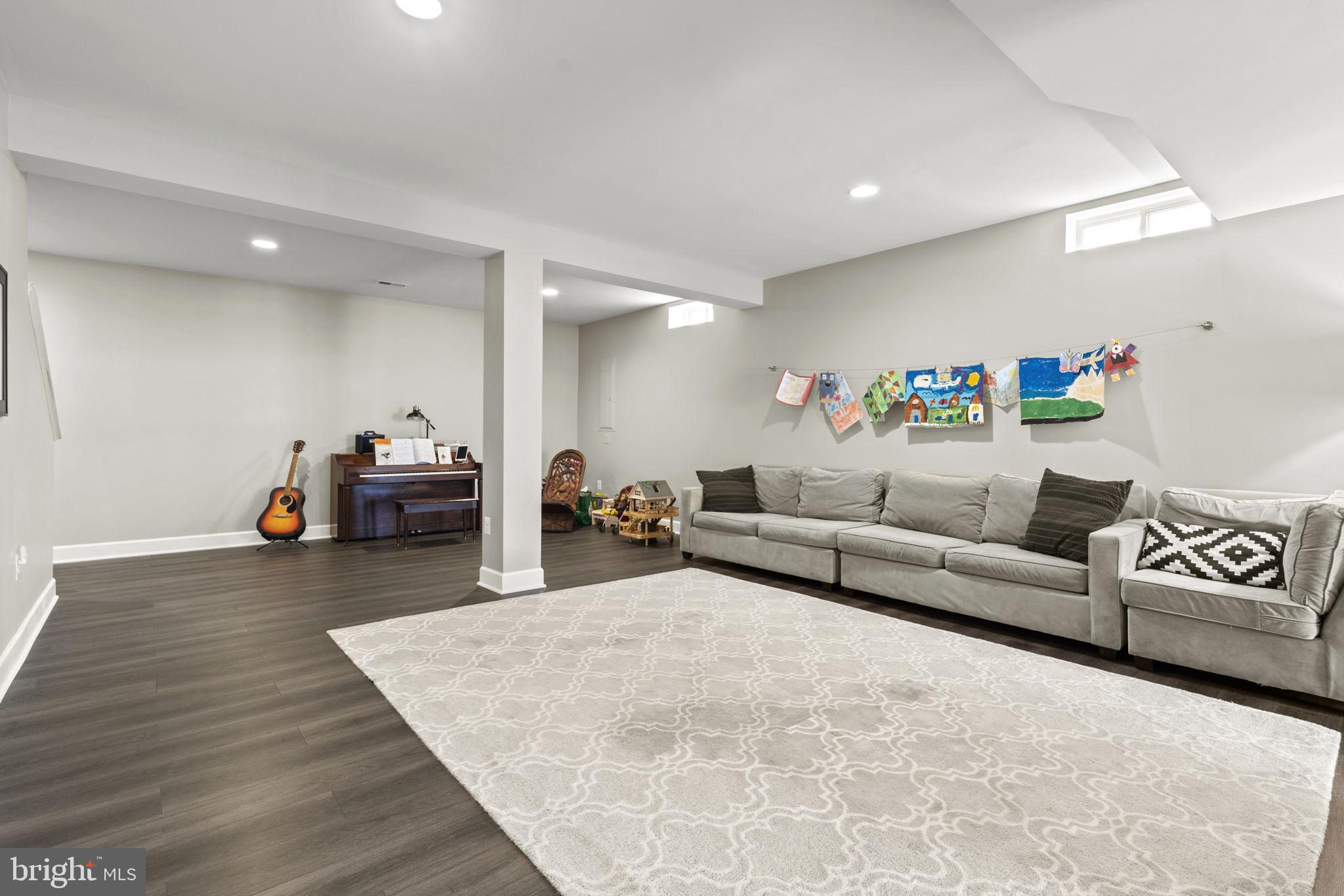 9228 CLEMENTINE COURT