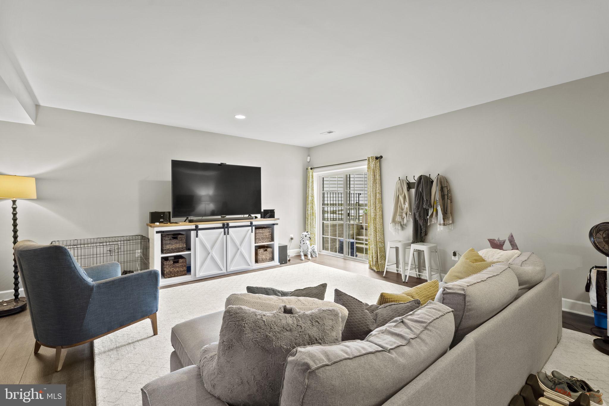 9228 CLEMENTINE COURT