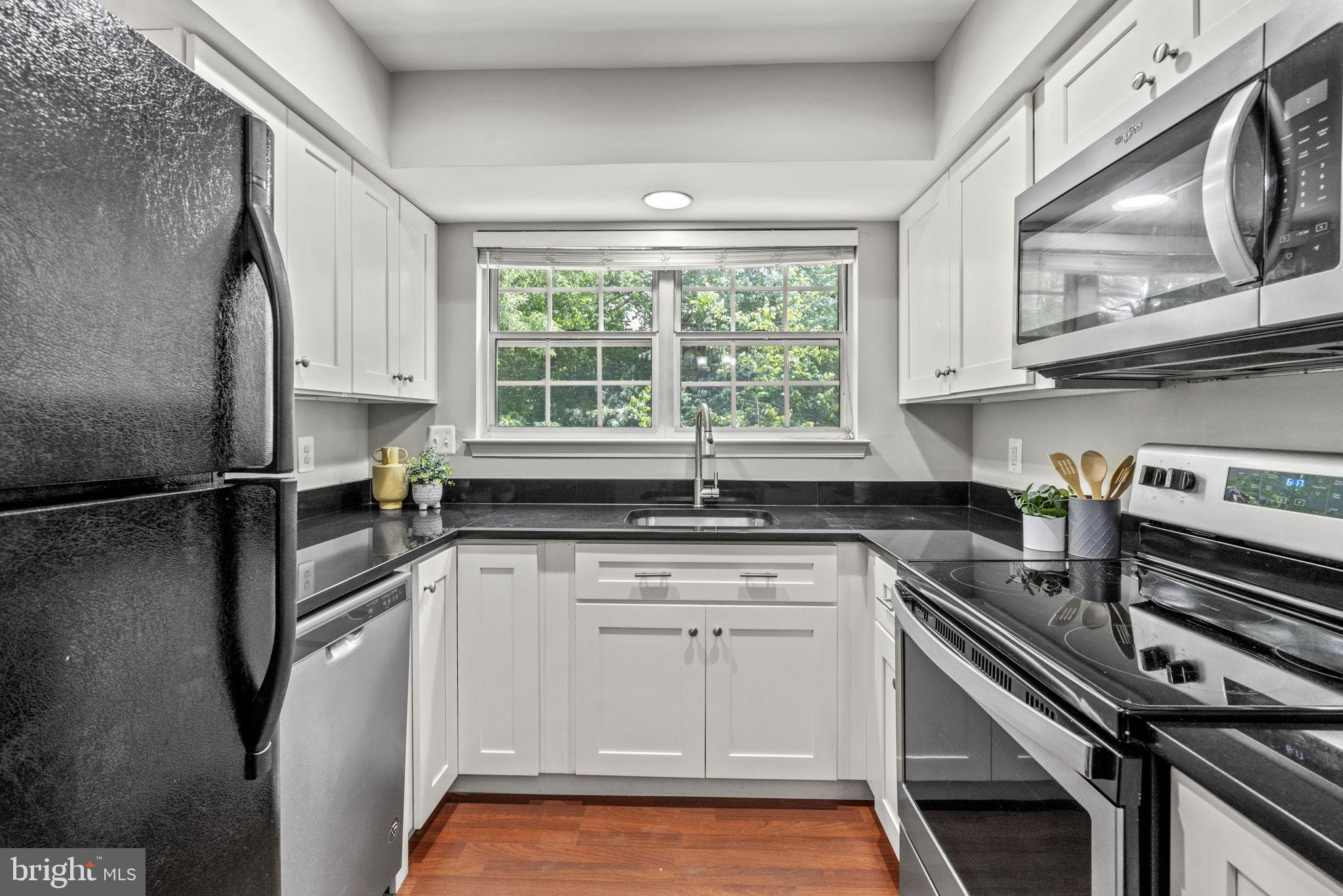 3803 GREEN RIDGE COURT 201