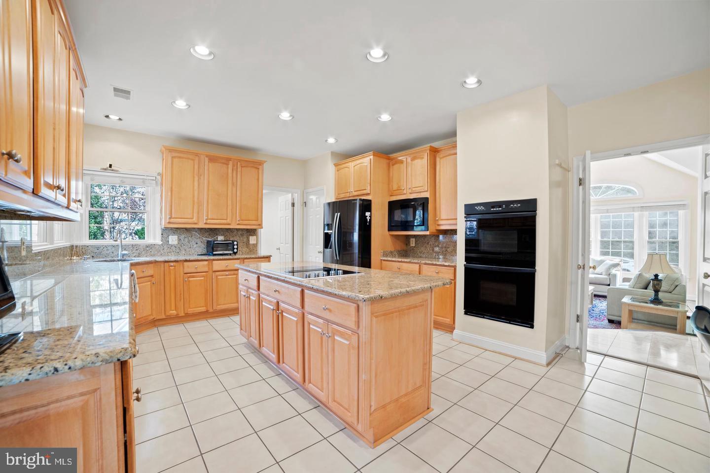 1292 MIDDLETON COURT