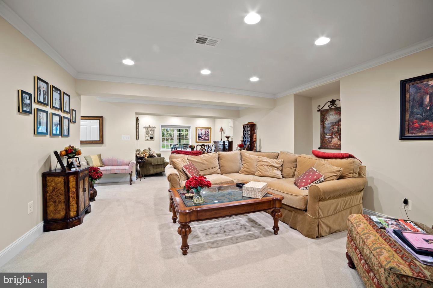 1292 MIDDLETON COURT