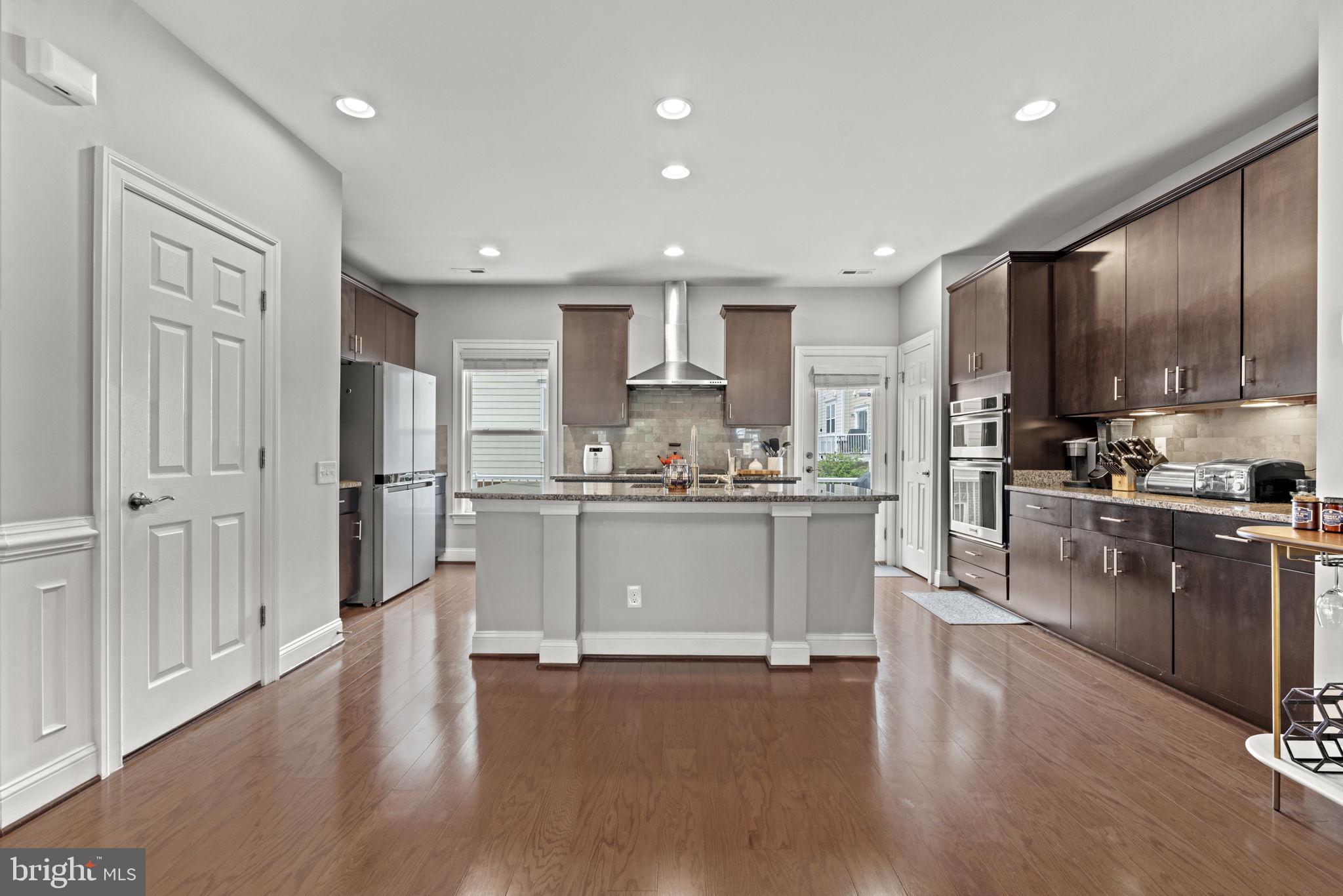 9618 STOCKWELL LANE