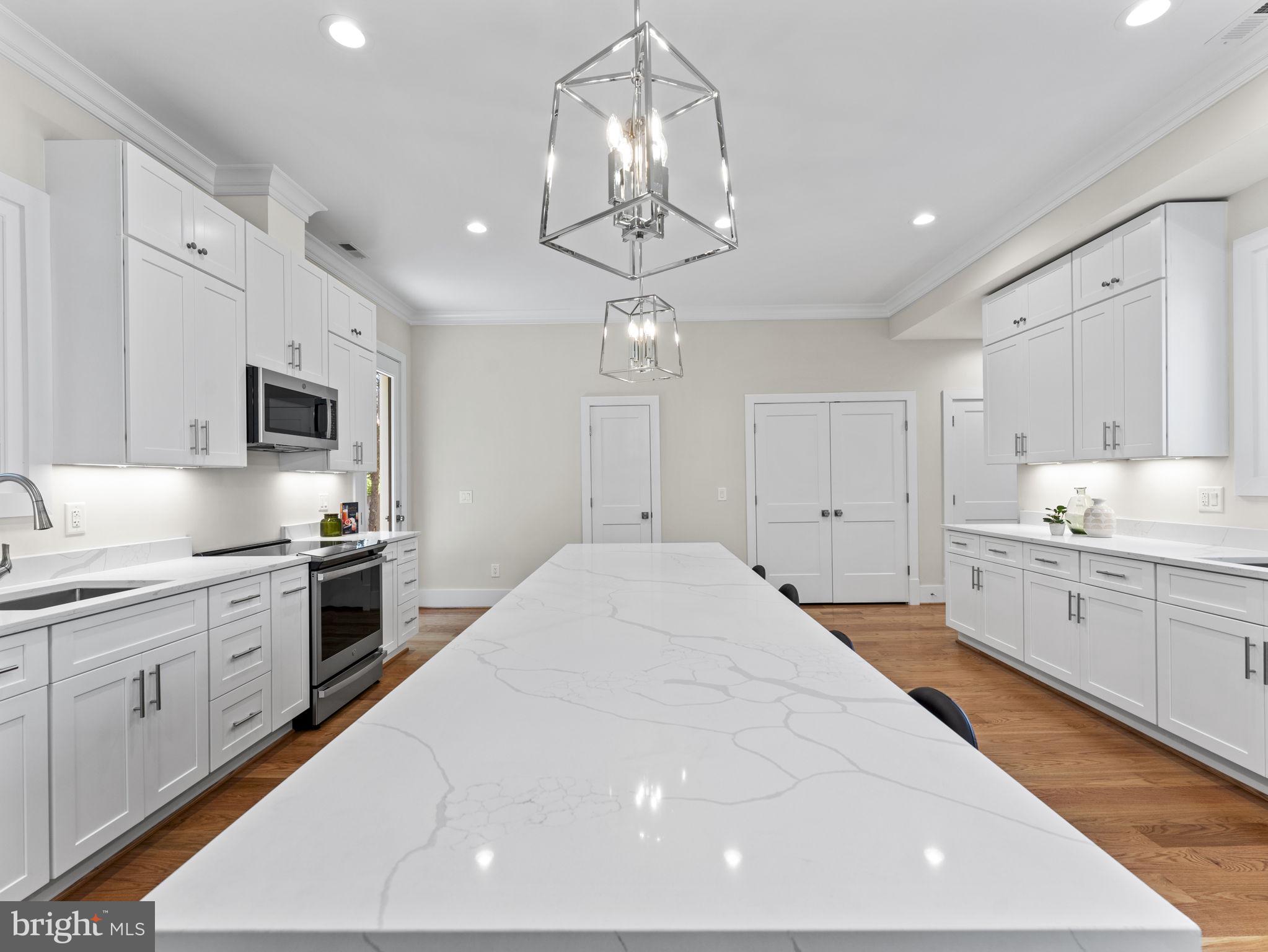 4110 FERRY LANDING ROAD