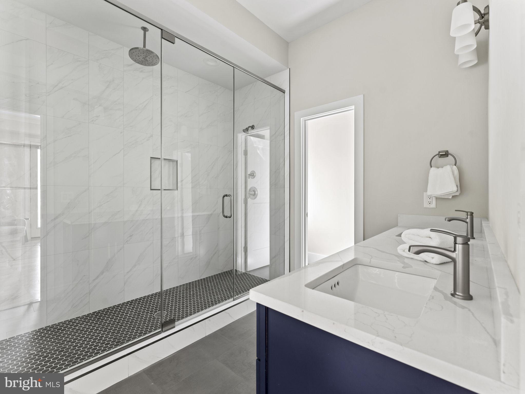 4110 FERRY LANDING ROAD