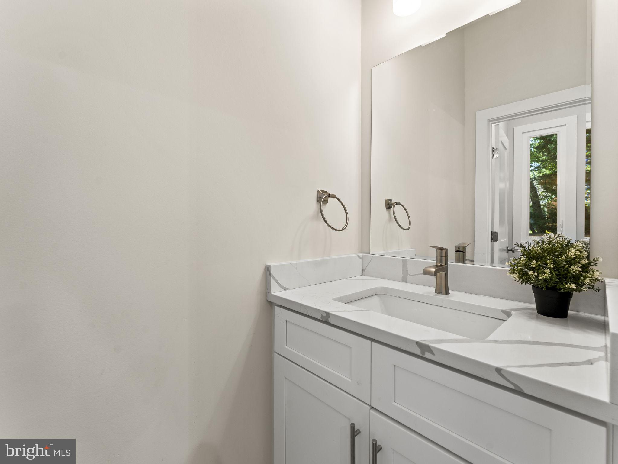 4110 FERRY LANDING ROAD