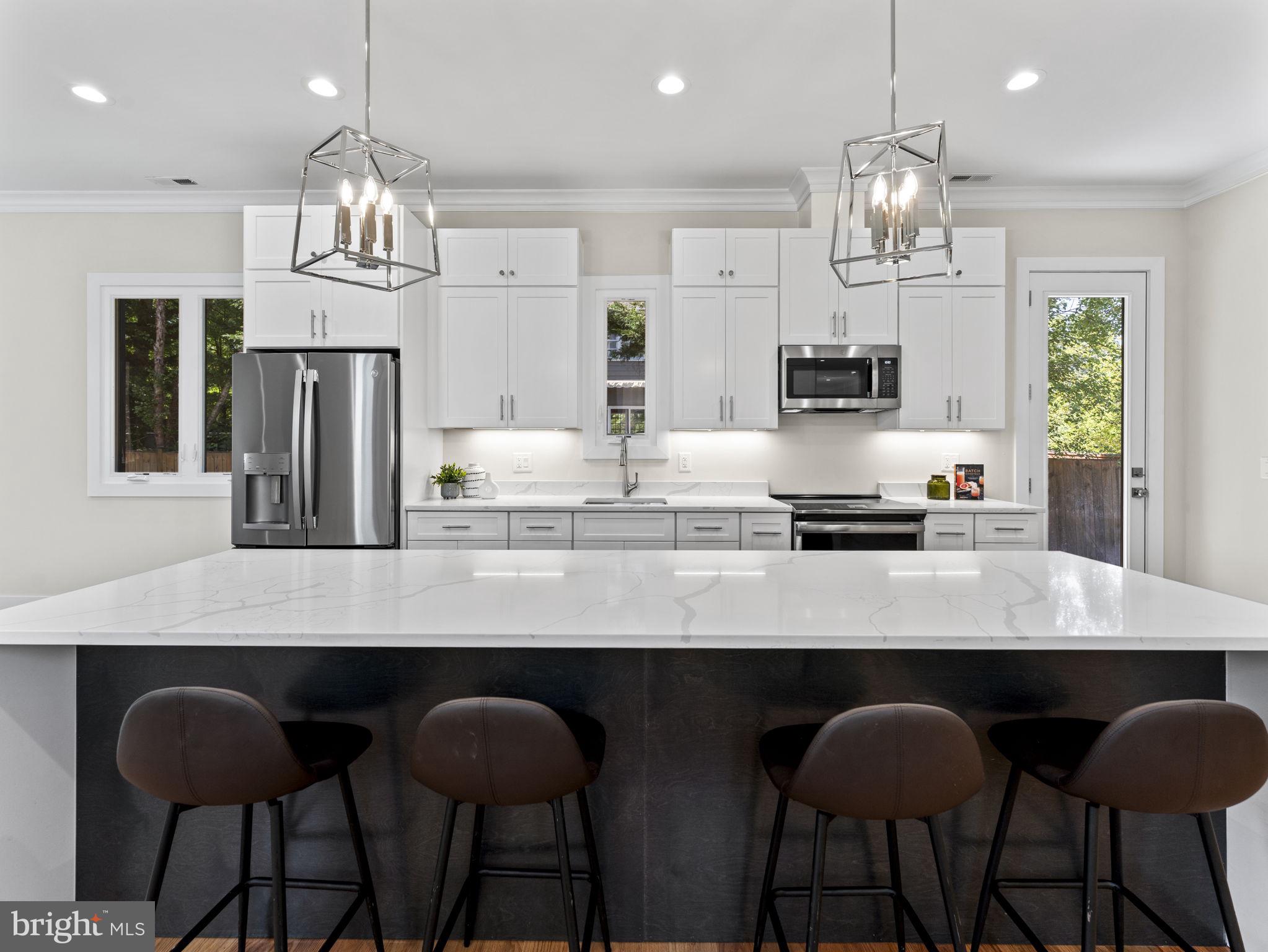 4110 FERRY LANDING ROAD