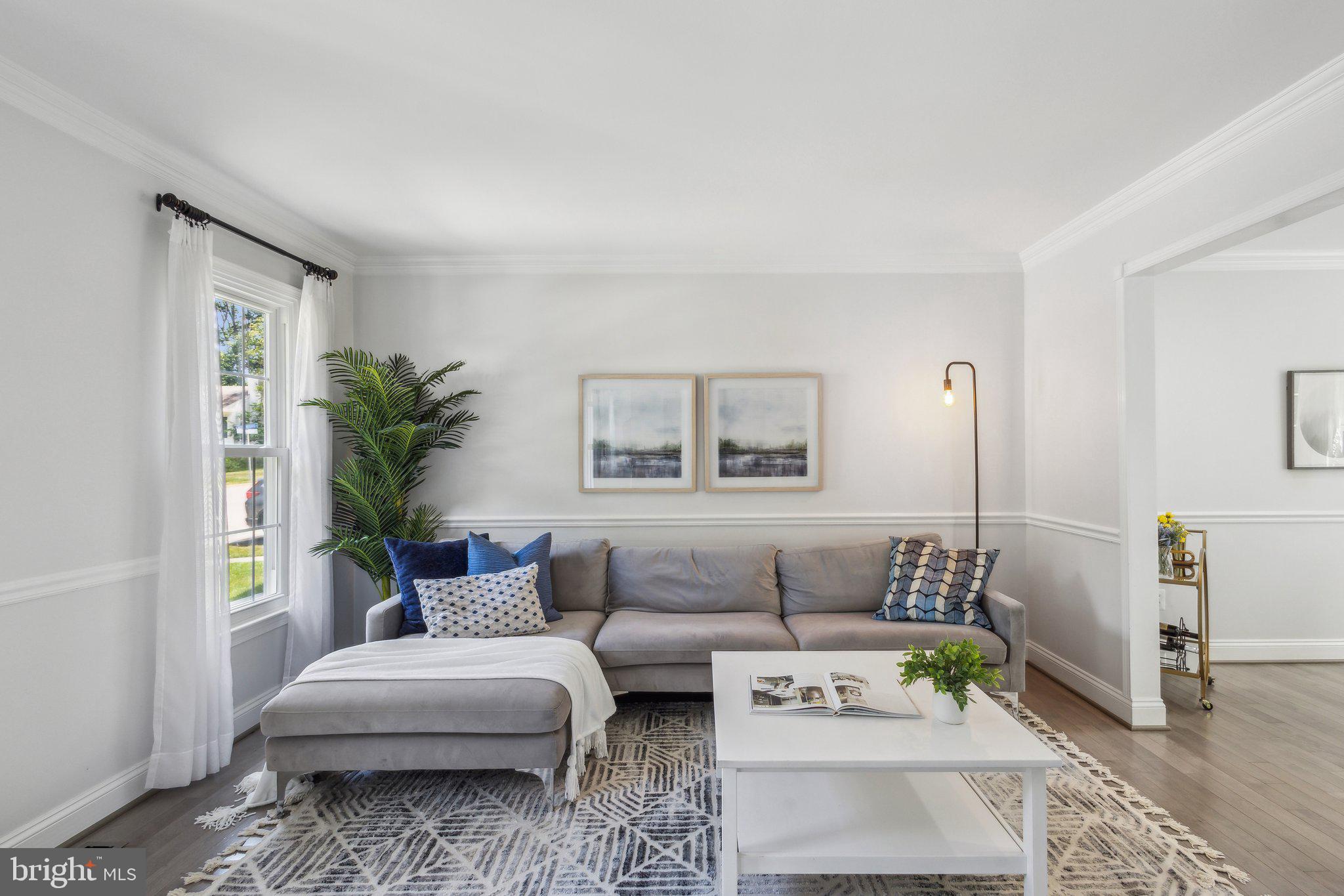 7704 GROVELAND HEIGHTS COURT
