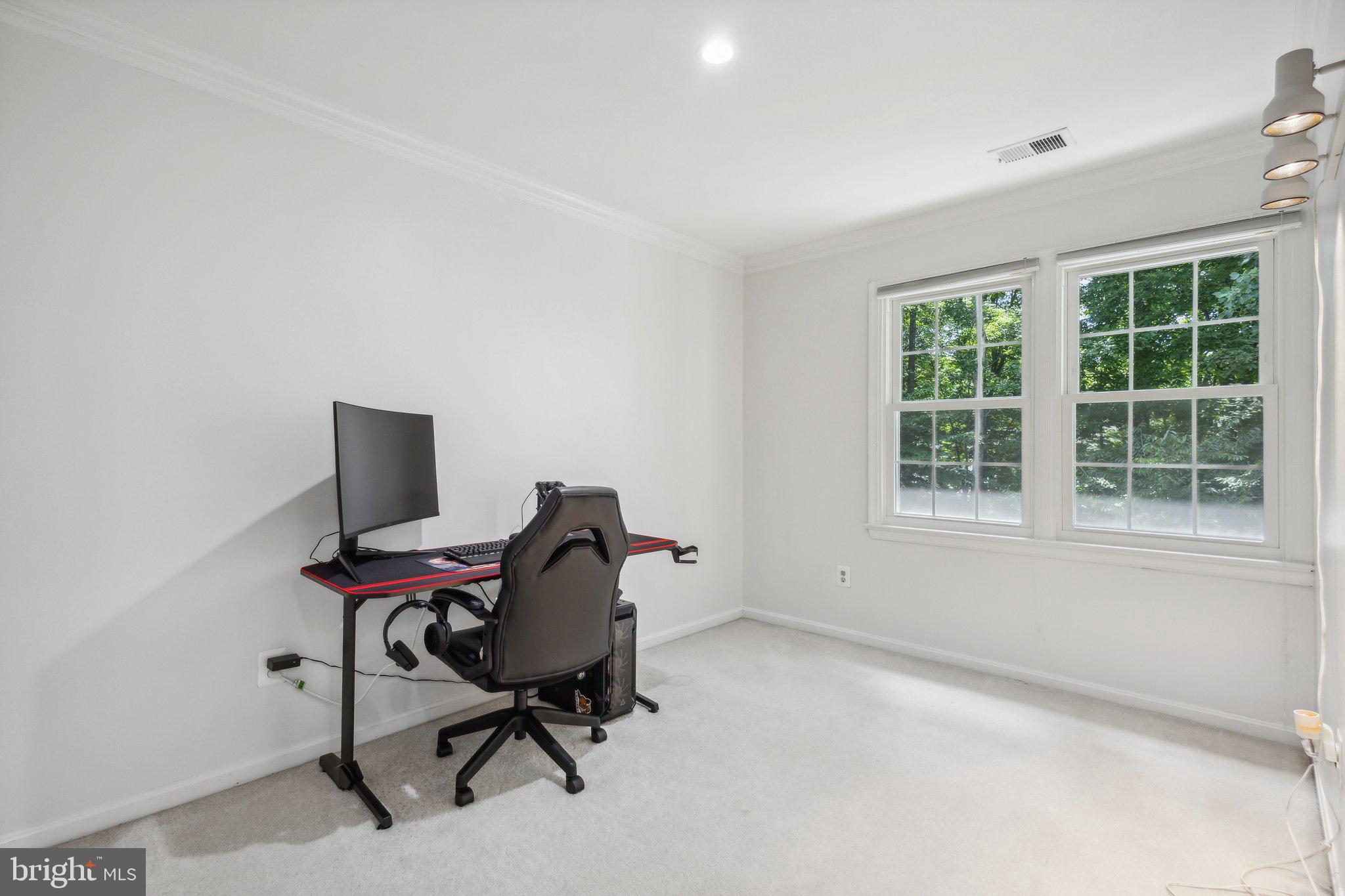 7704 GROVELAND HEIGHTS COURT