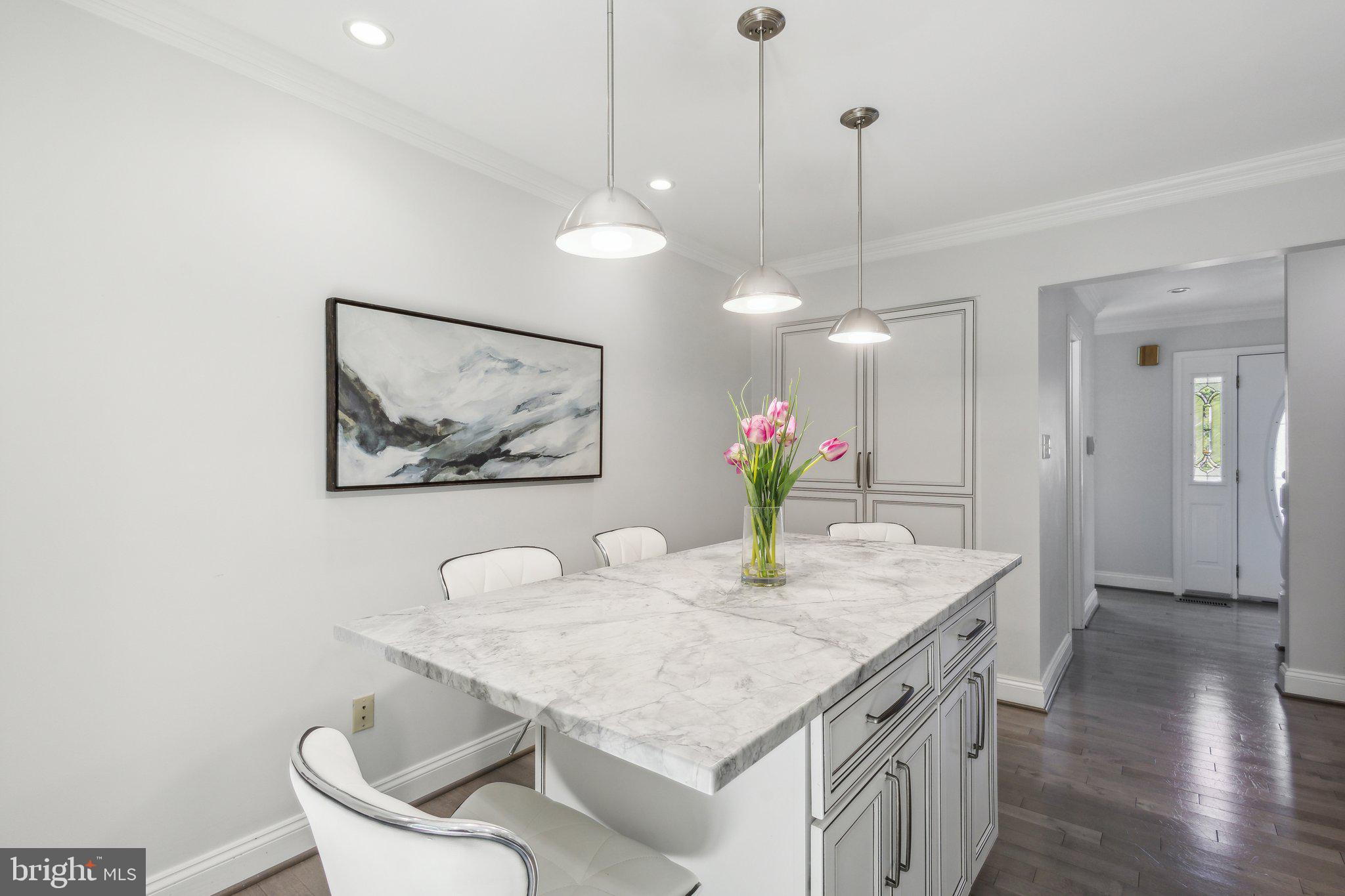 7704 GROVELAND HEIGHTS COURT
