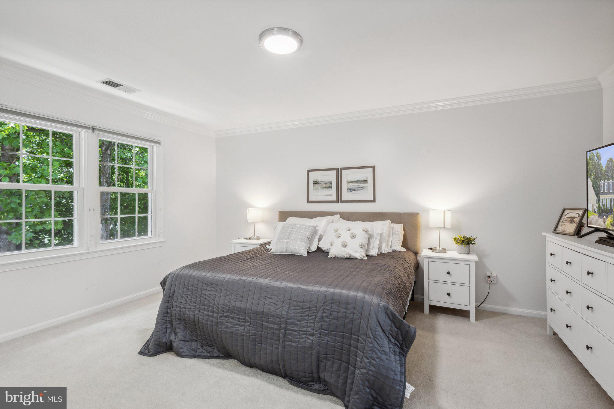 7704 GROVELAND HEIGHTS COURT