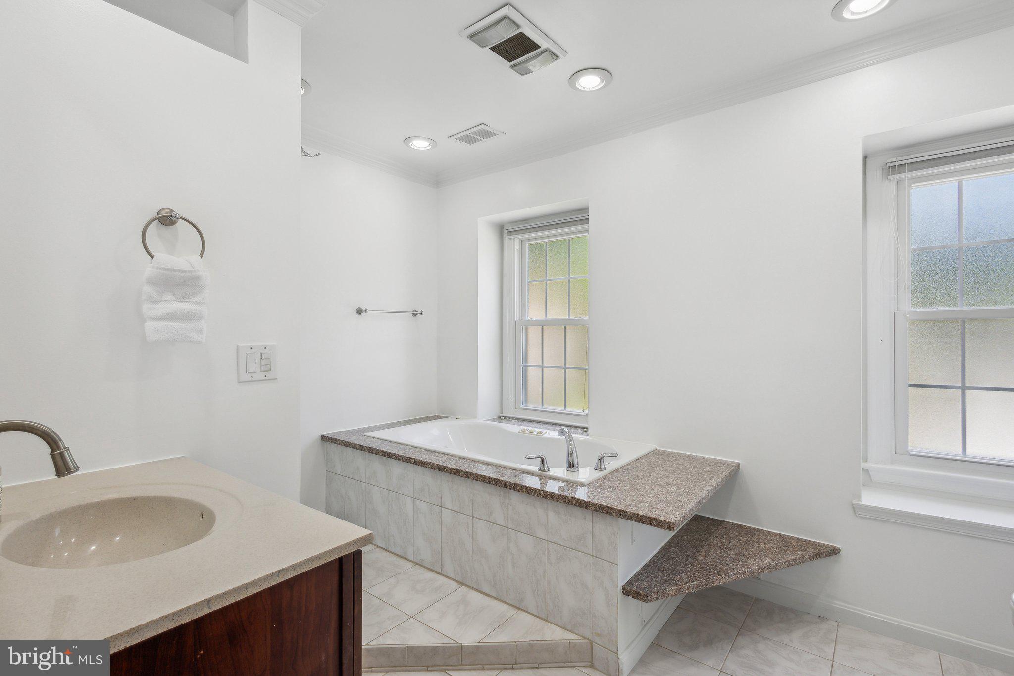 7704 GROVELAND HEIGHTS COURT