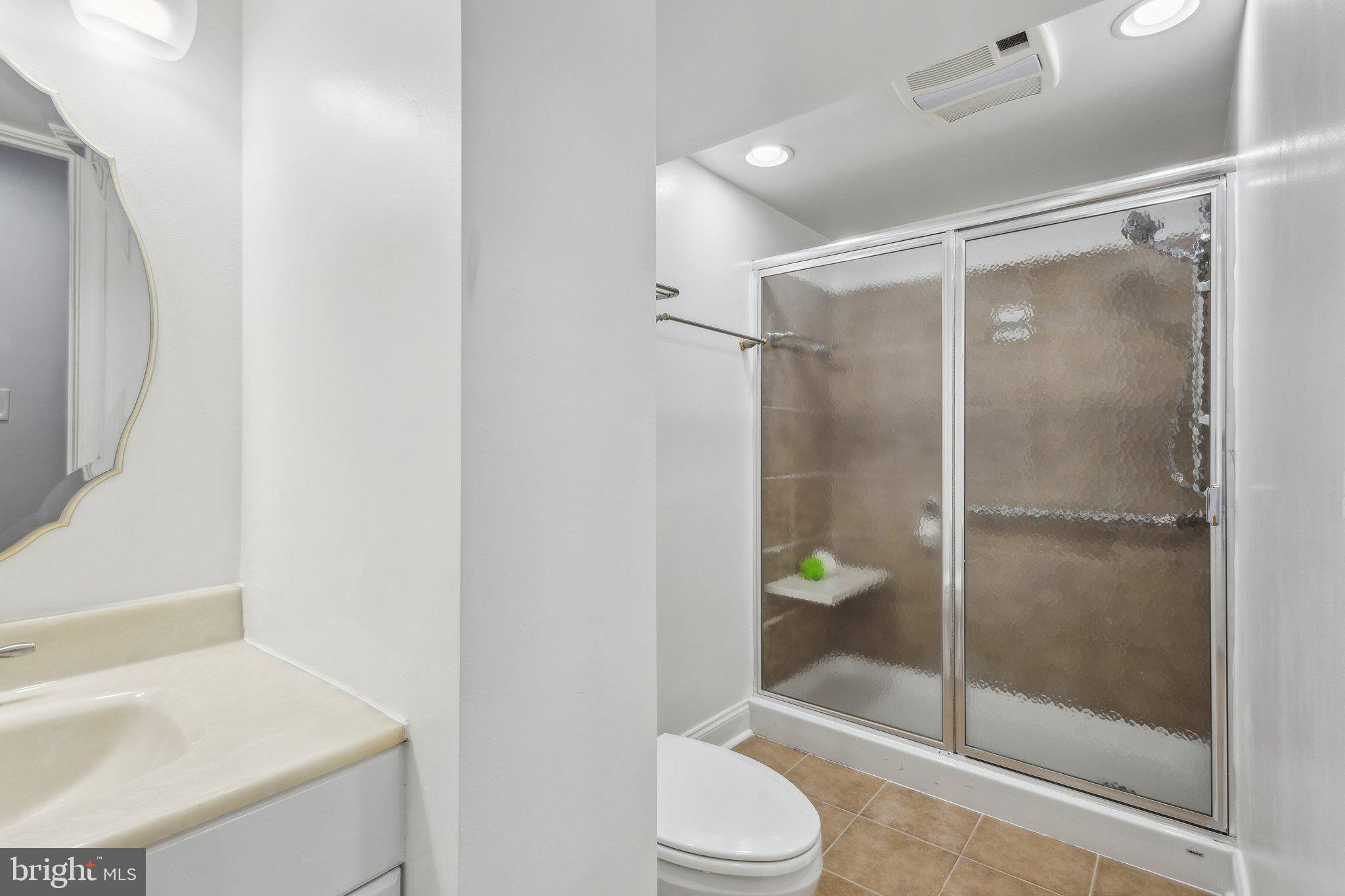 7704 GROVELAND HEIGHTS COURT