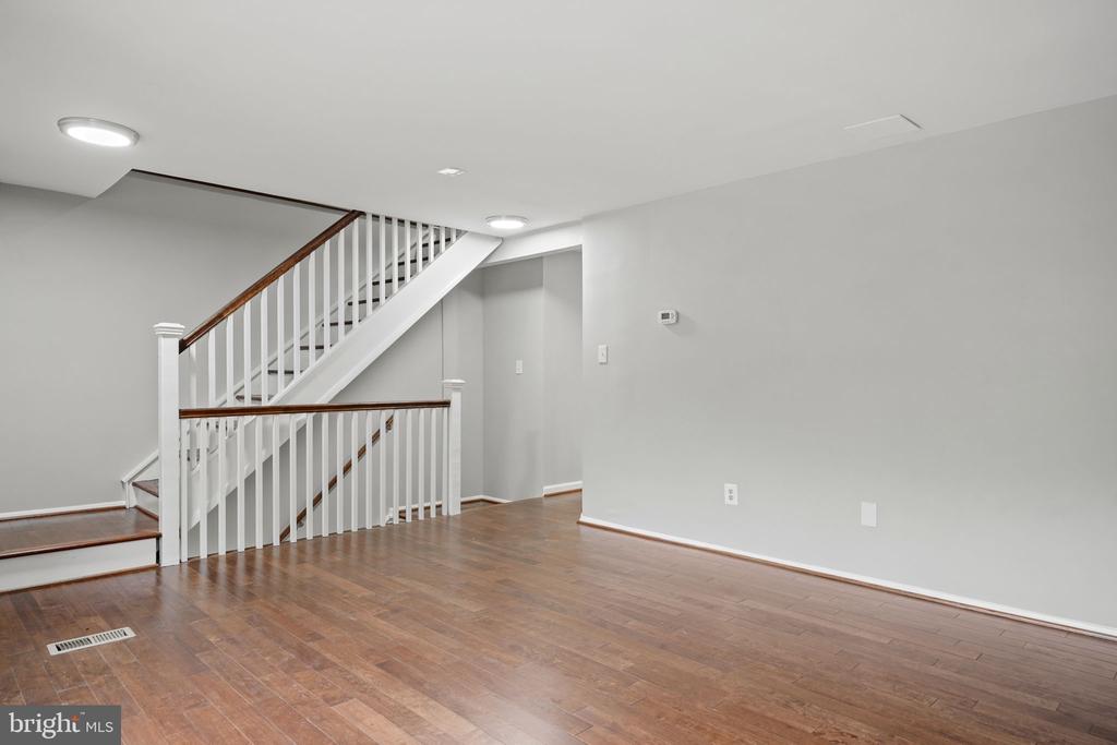 5863 JACKSONS OAK COURT