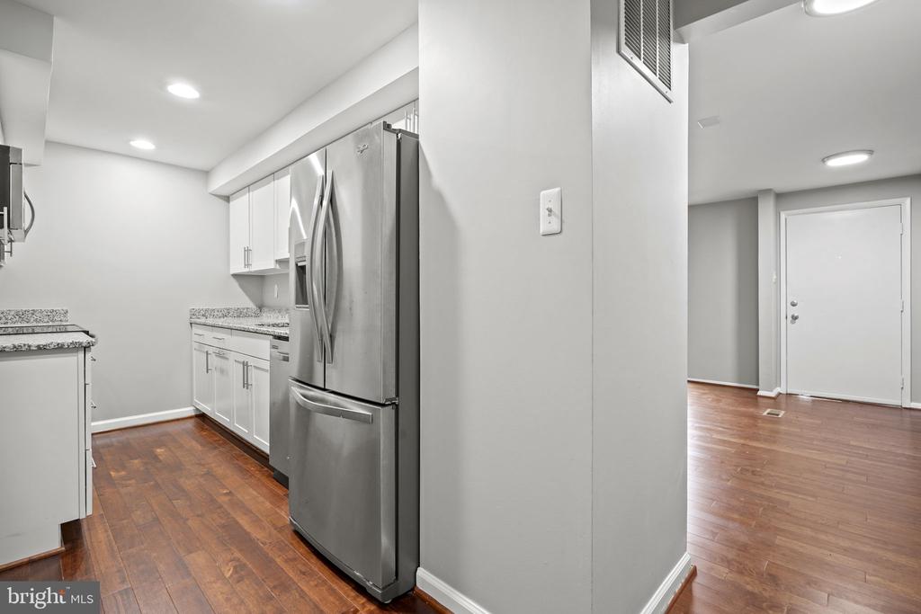 5863 JACKSONS OAK COURT