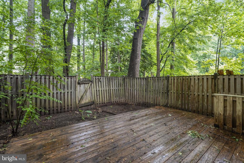 5863 JACKSONS OAK COURT