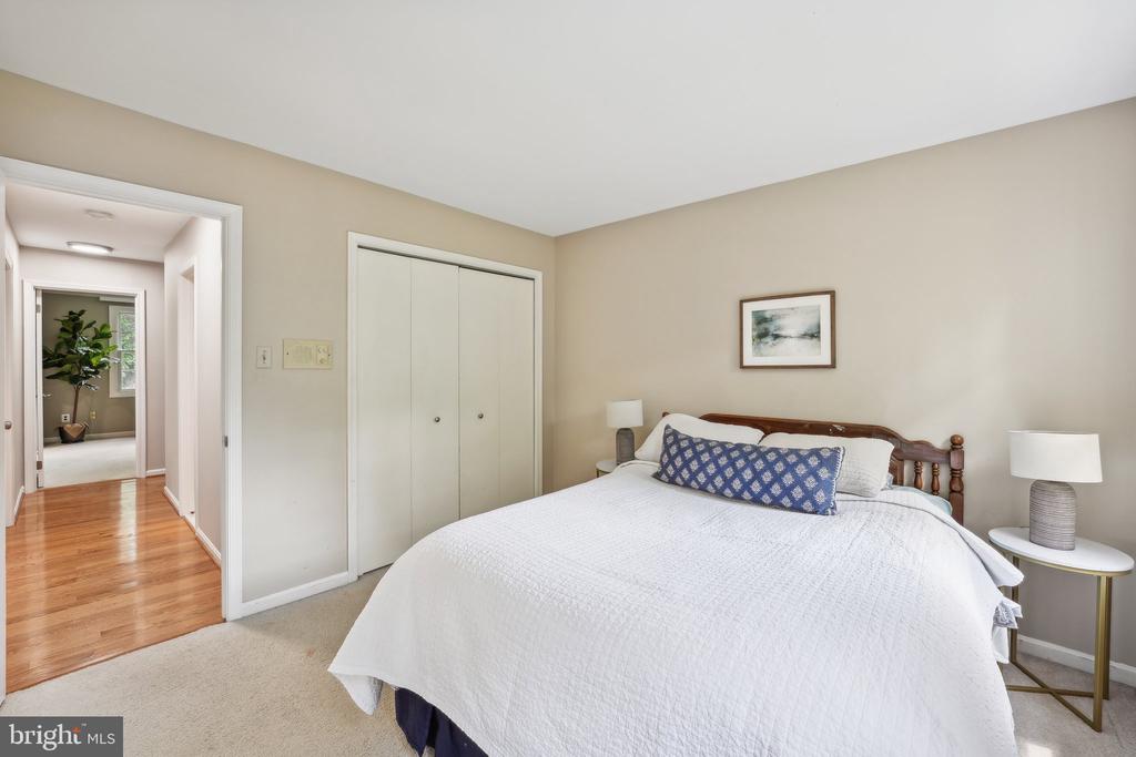 1484 OLD ASH GROVE