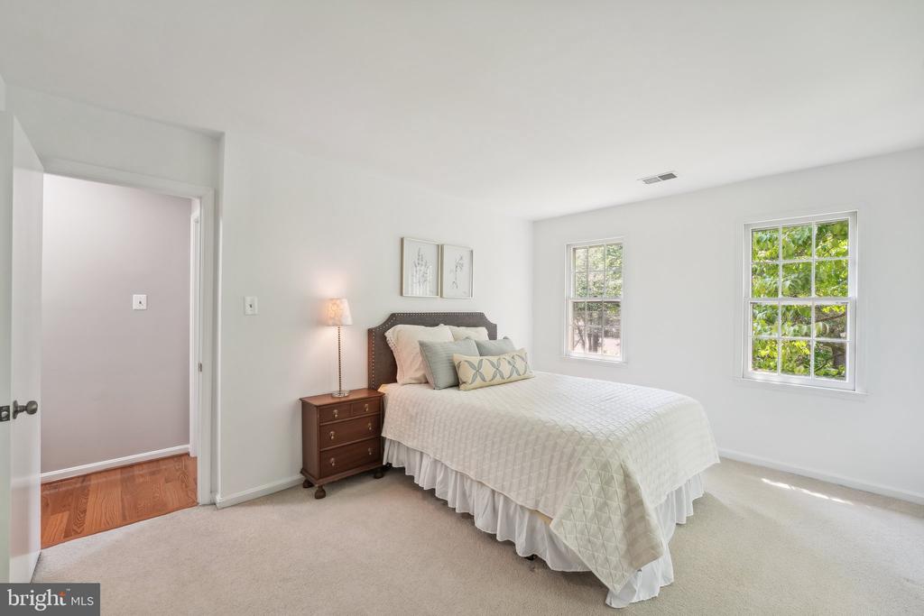 1484 OLD ASH GROVE