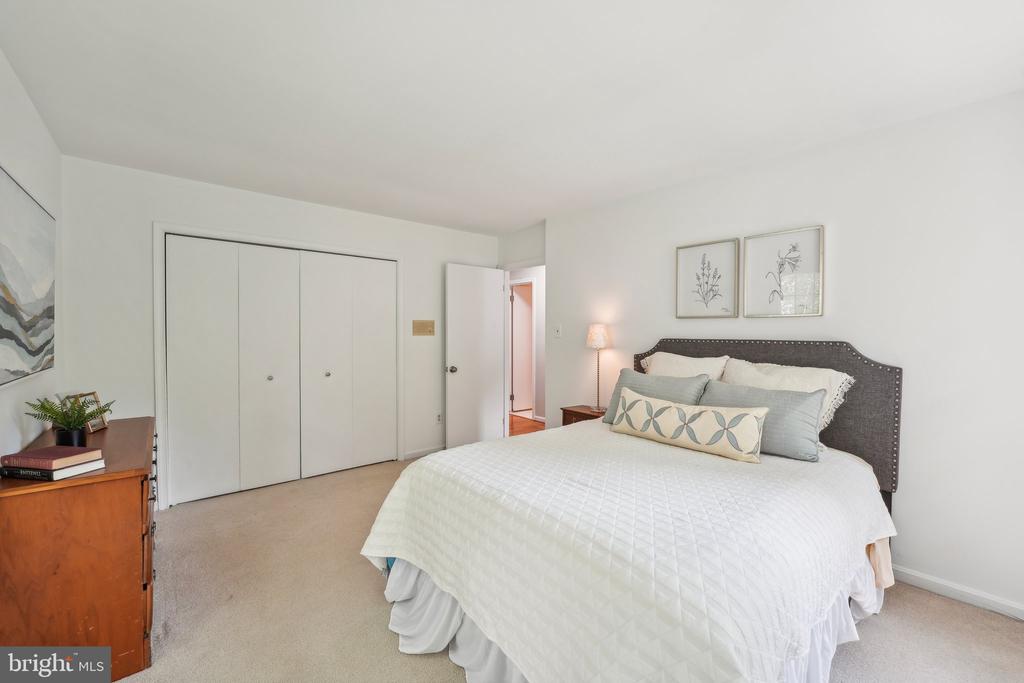 1484 OLD ASH GROVE