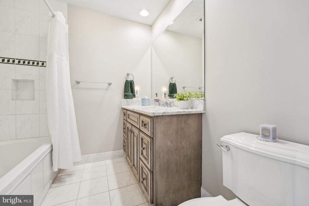1484 OLD ASH GROVE