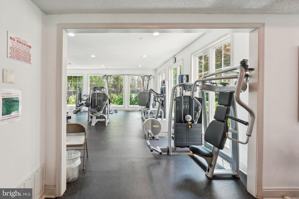 1504 LINCOLN WAY 337