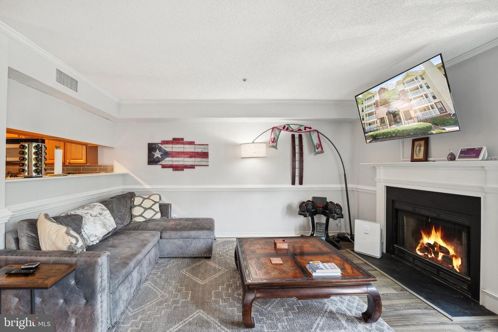 1504 LINCOLN WAY 337