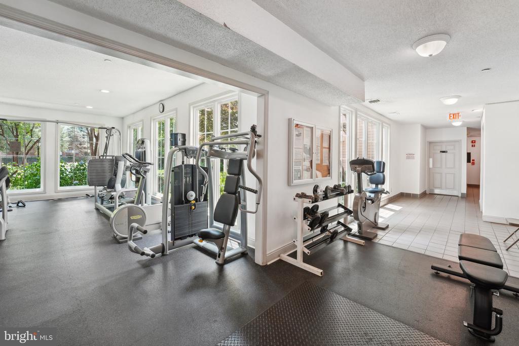 1504 LINCOLN WAY 337