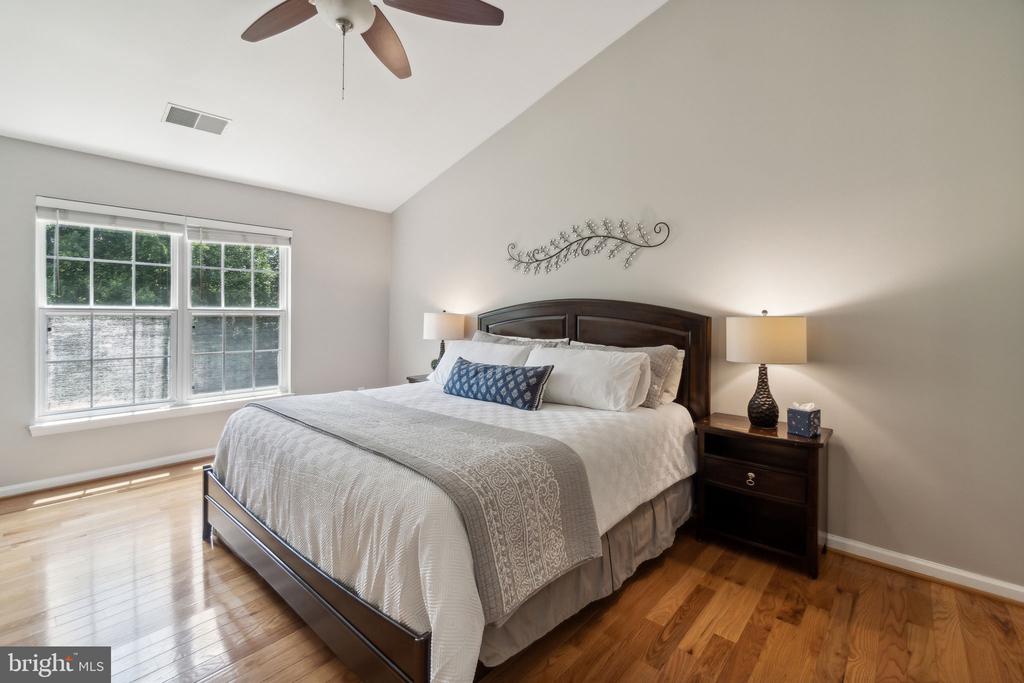 11489 CARRIAGE GATE COURT