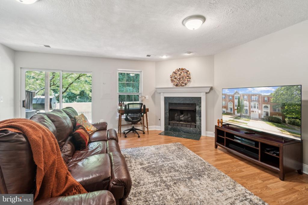 11489 CARRIAGE GATE COURT