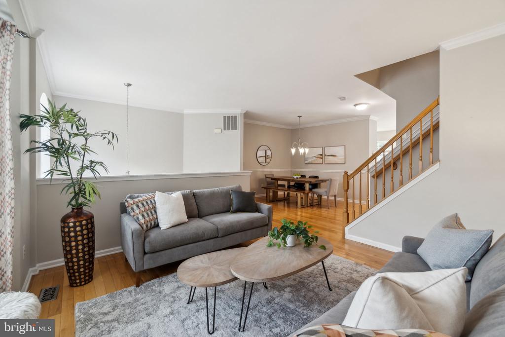 11489 CARRIAGE GATE COURT