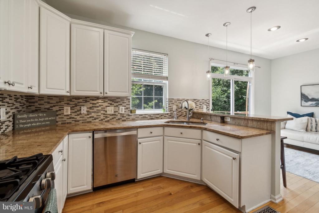 11489 CARRIAGE GATE COURT
