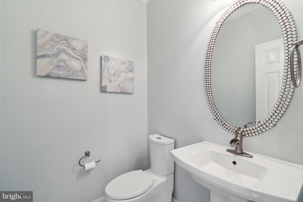 11489 CARRIAGE GATE COURT
