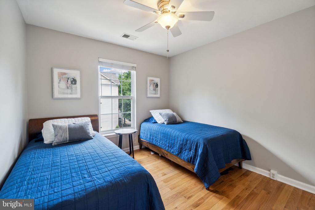 11489 CARRIAGE GATE COURT