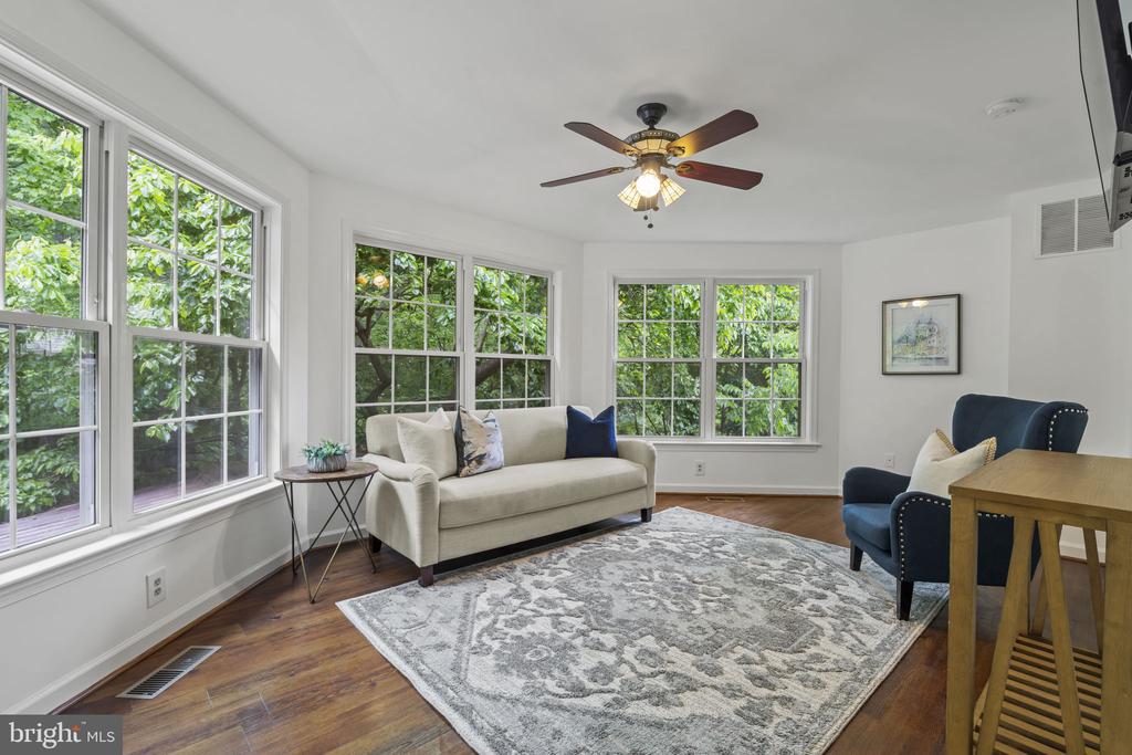 5914 SKYLINE HEIGHTS COURT
