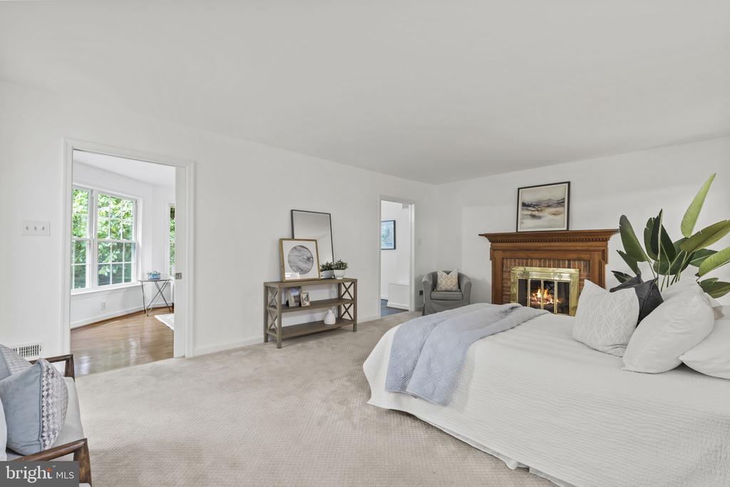 5914 SKYLINE HEIGHTS COURT