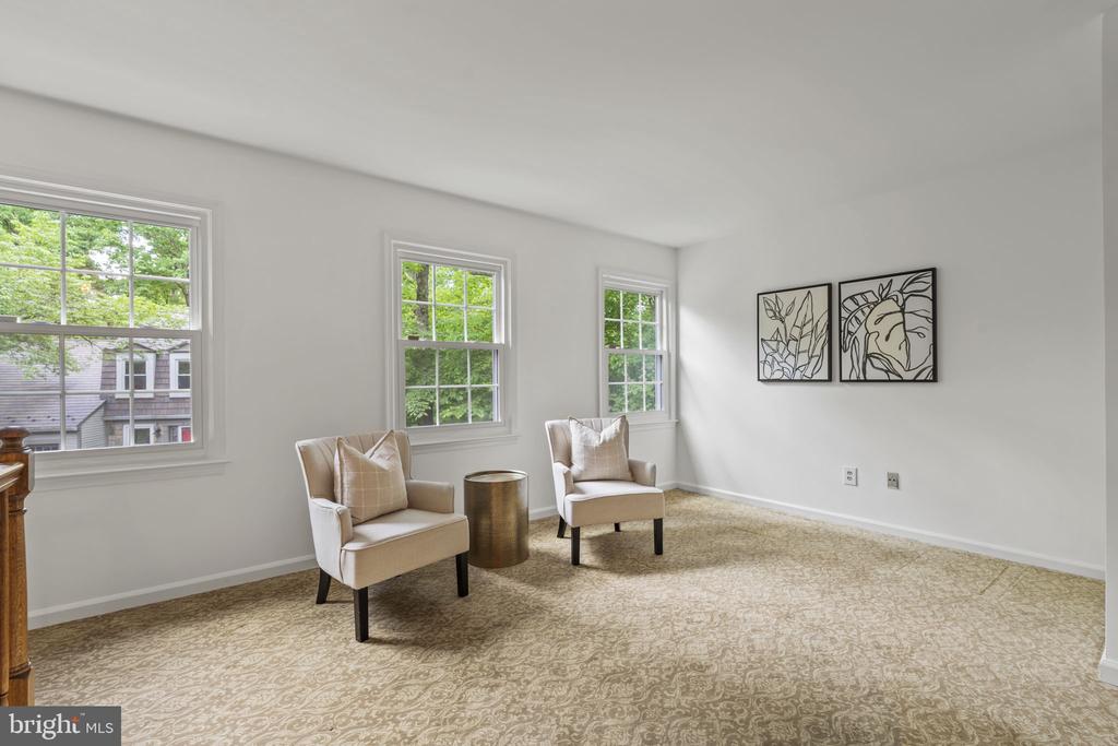 5914 SKYLINE HEIGHTS COURT
