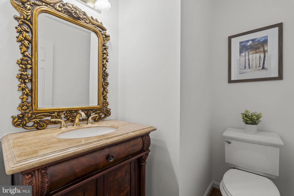5914 SKYLINE HEIGHTS COURT