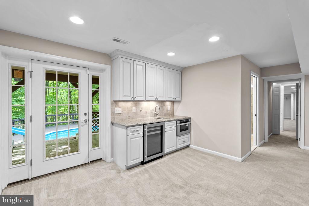 5914 SKYLINE HEIGHTS COURT