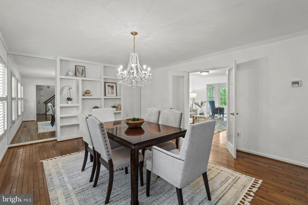 5914 SKYLINE HEIGHTS COURT