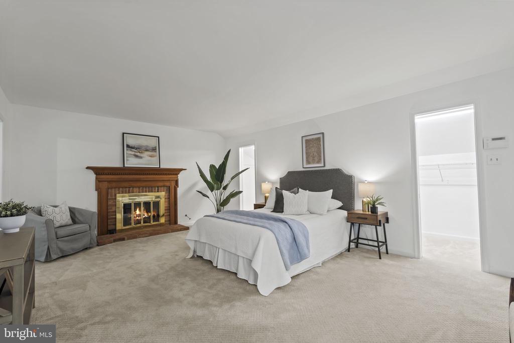 5914 SKYLINE HEIGHTS COURT